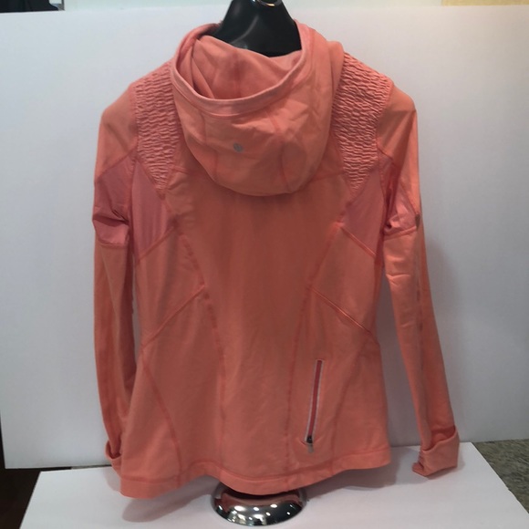 Lululemon pullover with ponytail hole, size 6 - Picture 4 of 8